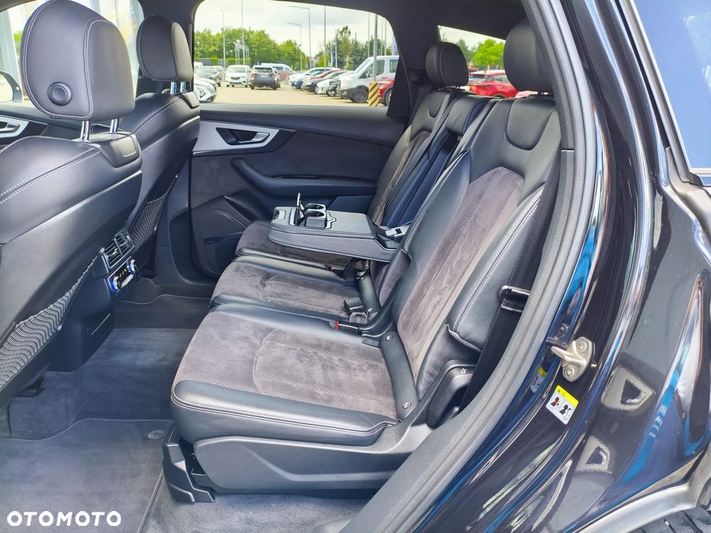 Audi Q7 - 15