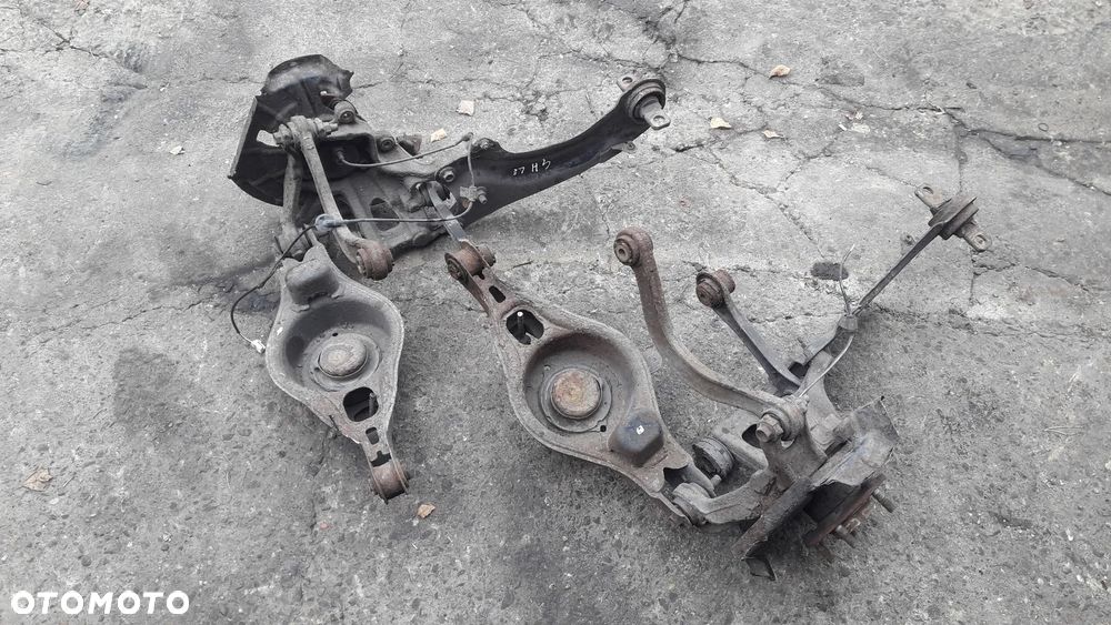 Mazda 6 GH  08-12  Zwrotnica wahacz piasta tylna tył prawa lewa słupek pas
