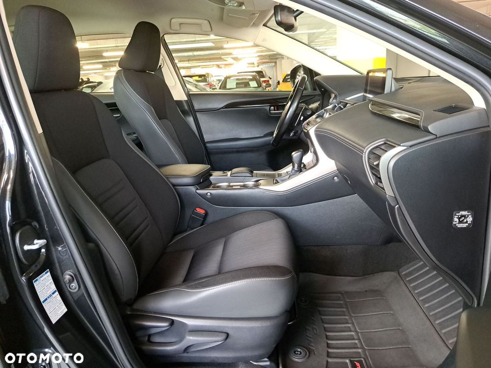 Lexus NX 300h Elegance AWD - 16