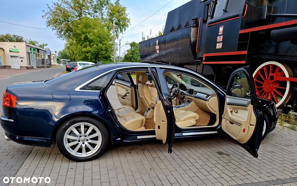 Audi A8 4.2 Quattro - 29