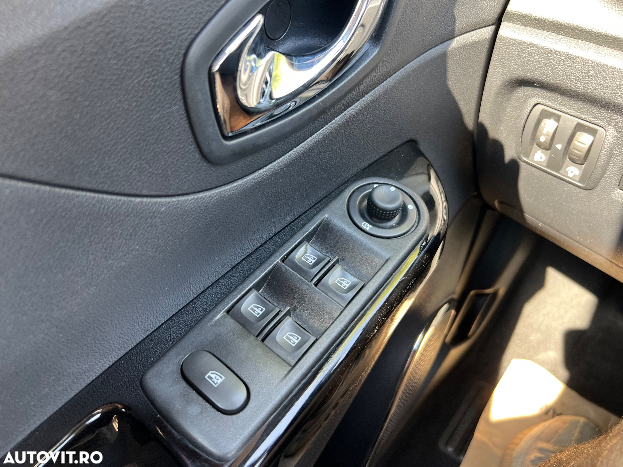 Renault Captur (ENERGY) dCi 90 INTENS - 16