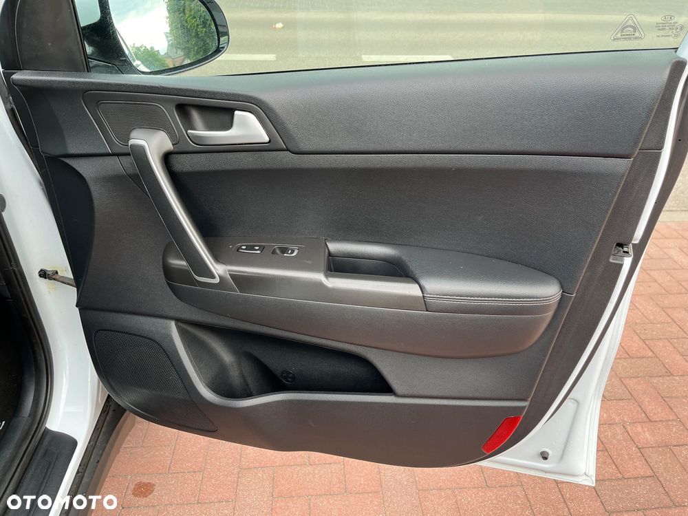 Kia Sportage 1.6 GDI 2WD DREAM-TEAM EDITION - 14