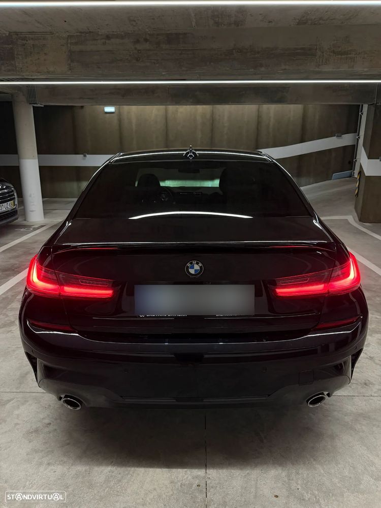 BMW 330 i Pack M Auto - 12