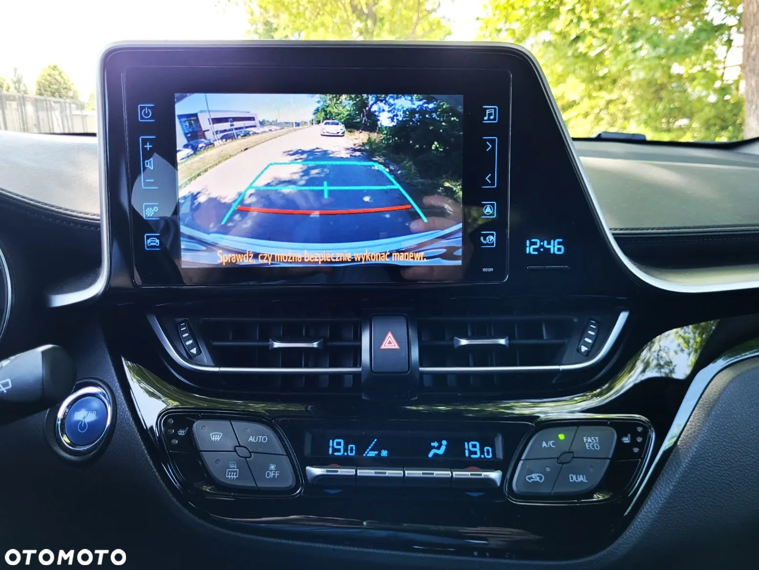 Toyota C-HR 1.8 Hybrid Premium - 30