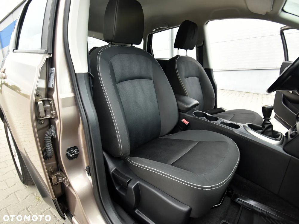 Nissan Qashqai - 22