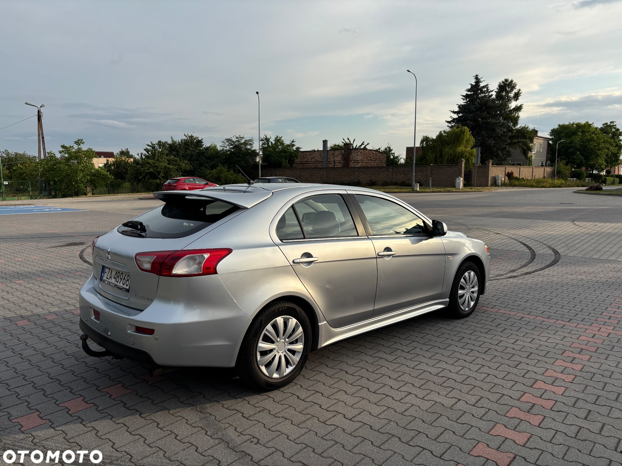 Mitsubishi Lancer 1.8 Invite - 3