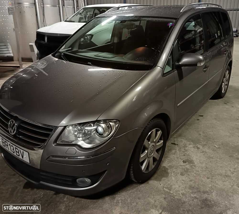 VW Touran 2.0 TDI DPF Highline - 2