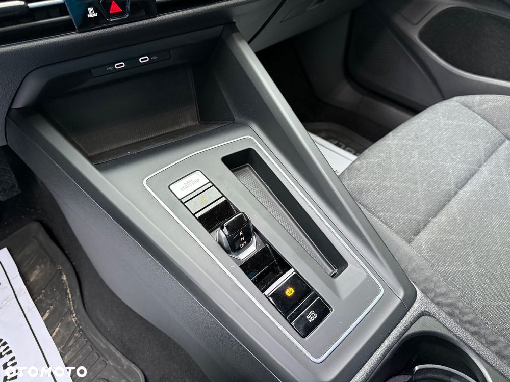 Volkswagen Golf - 20