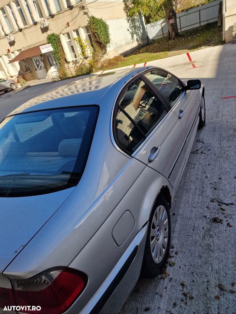 BMW Seria 3 320i - 22