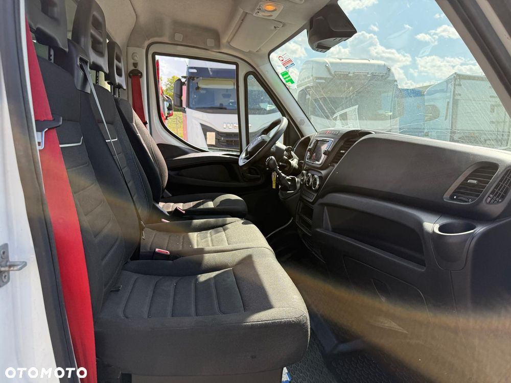 Iveco Daily 3.0 35C16 winda kontener - 19