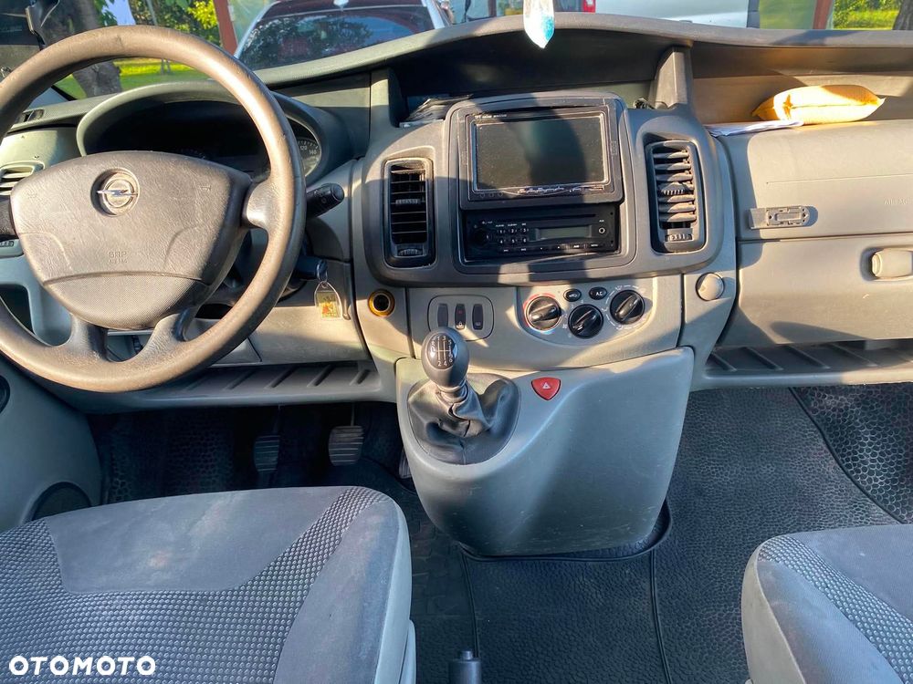 Opel Vivaro - 14