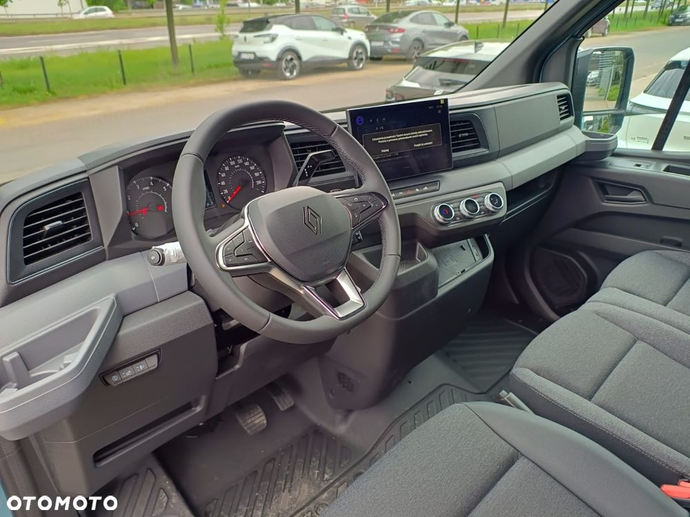 Renault Nowy Master - 11