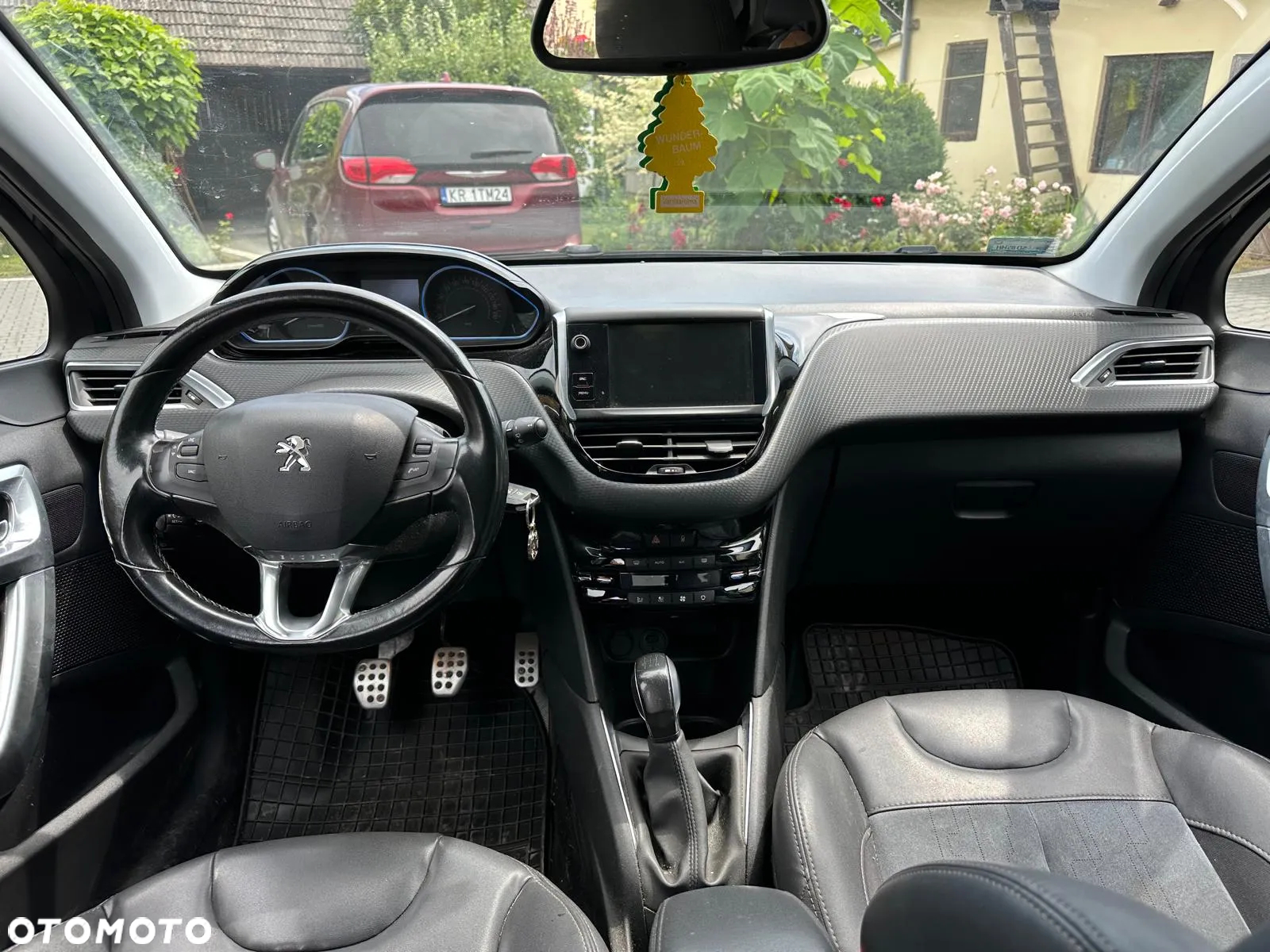 Peugeot 208 1.2 PureTech GPF Signature S&S - 9