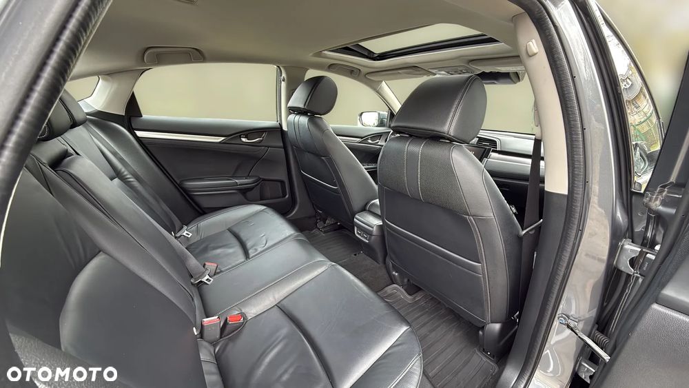 Honda Civic 1.5 T Executive - 15