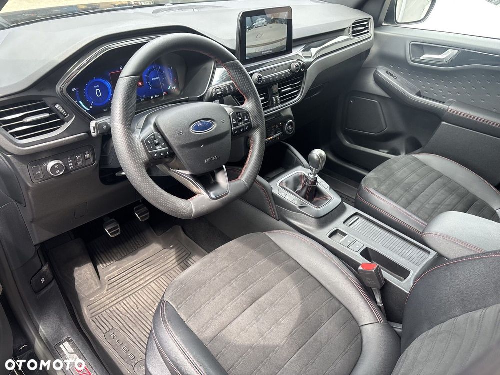 Ford Kuga - 16