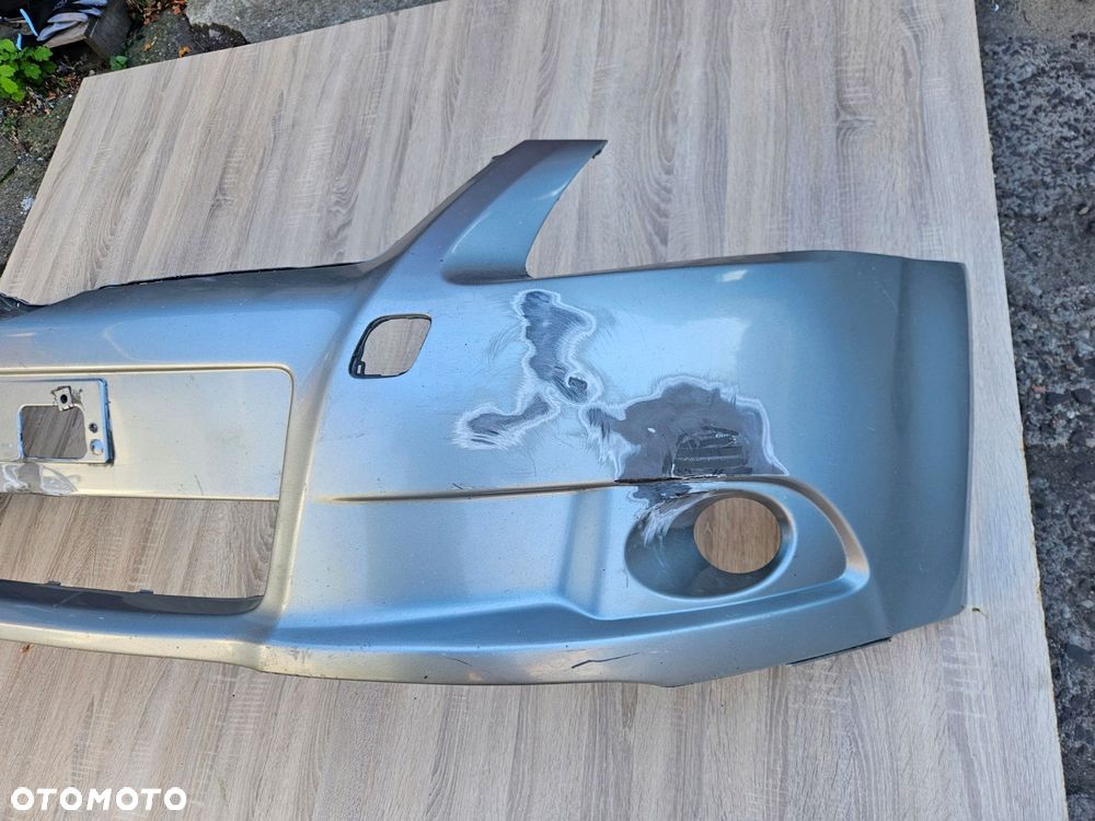 toyota avensis t27 09-12 zderzak przód 1g6 - 7