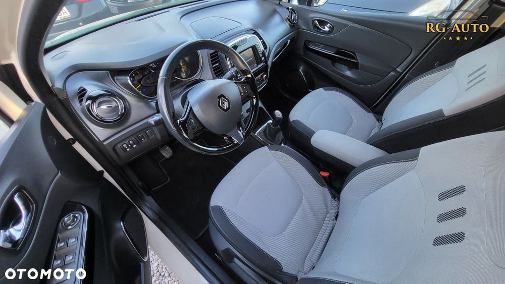Renault Captur - 36