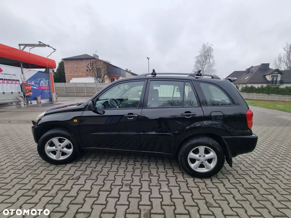 Toyota RAV4 2.0 VVT-i 4x4 - 21