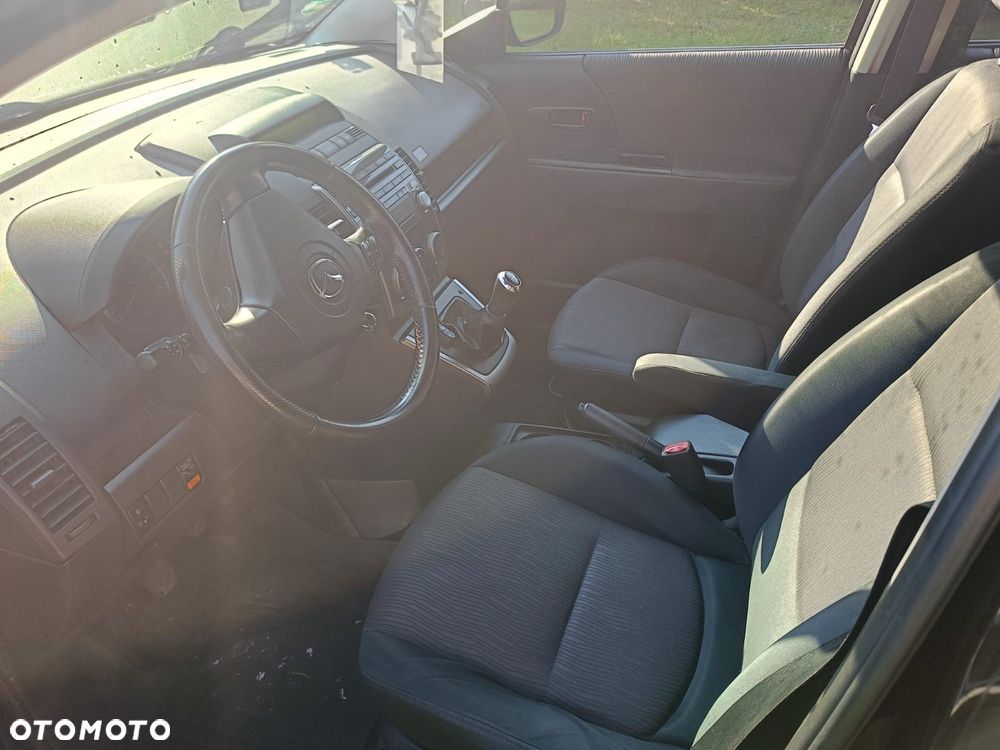 Mazda 5 - 7