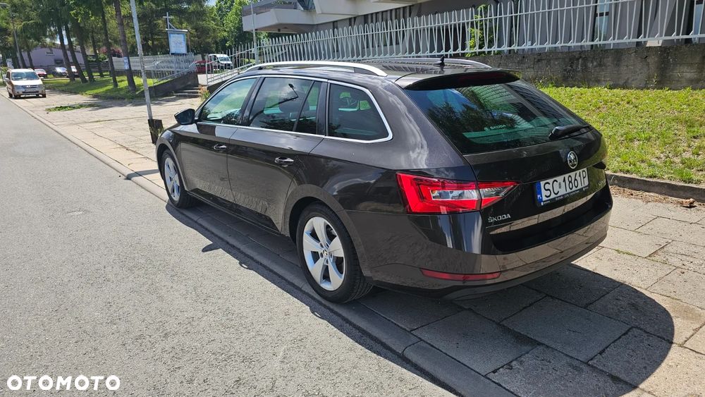 Skoda Superb 1.4 TSI ACT Active - 3