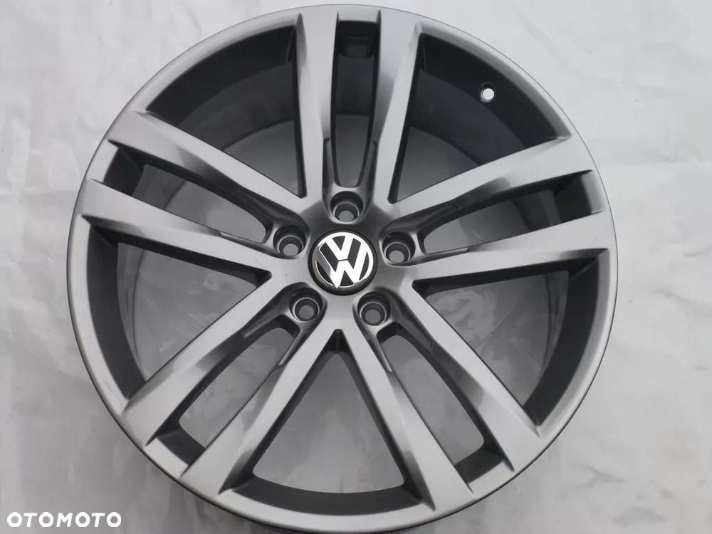 VW GOLF VI, VII, TURAN 8X19" ET48 IDEALNE - 1