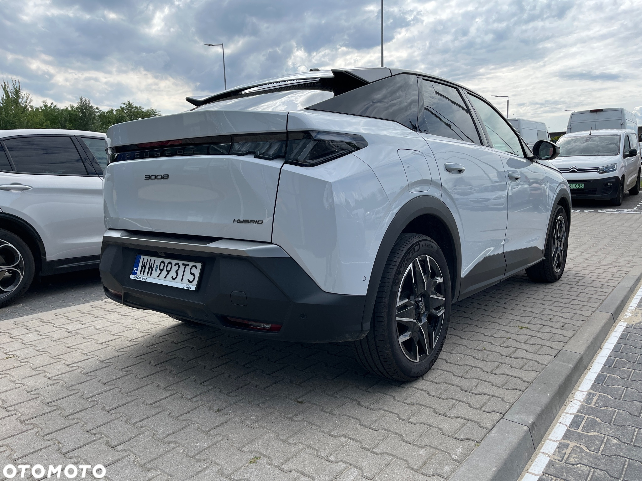 Peugeot 3008 1.2 PureTech mHEV Allure Pack S&S e-DCS6 - 4