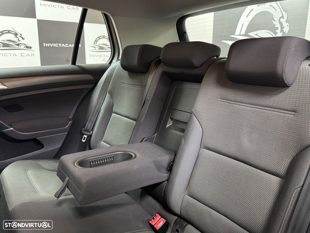 VW Golf 1.6 TDi Confortline - 40