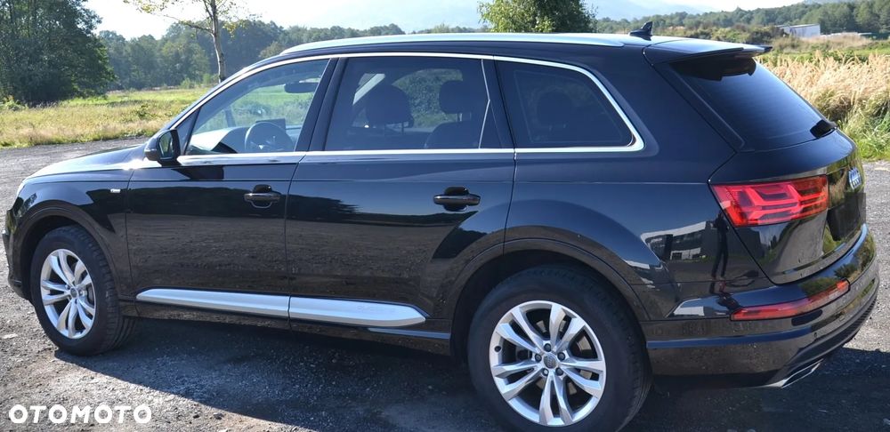 Audi Q7 - 1