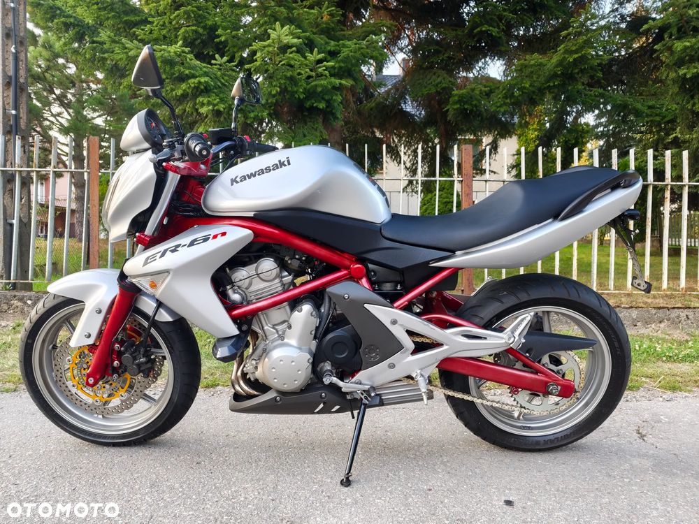 Kawasaki ER - 10