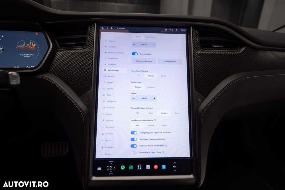 Tesla Model S - 22