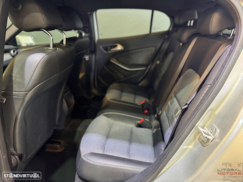 Mercedes-Benz GLA 180 Style - 17