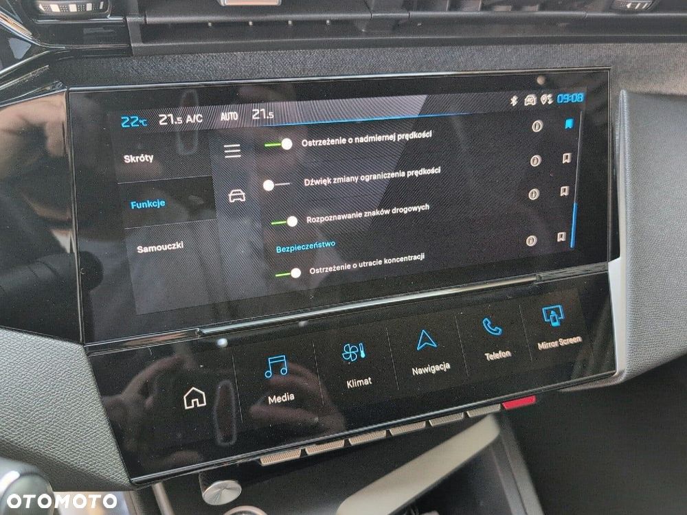 Peugeot 308 1.6 Hybrid PHEV Allure EAT8 - 17