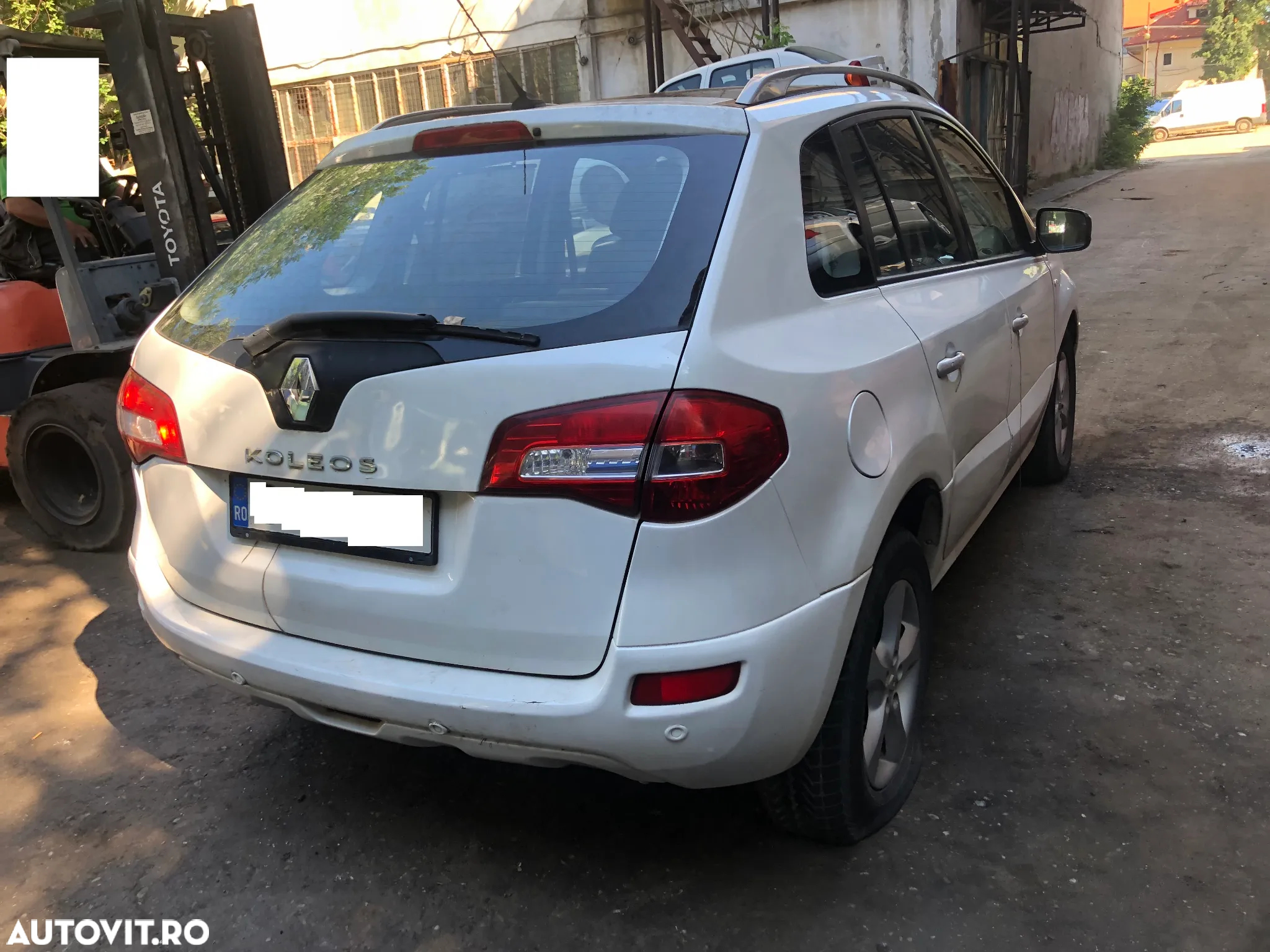 Dezmembrez Renault Koleos alb 2006 2.0 diesel - 6