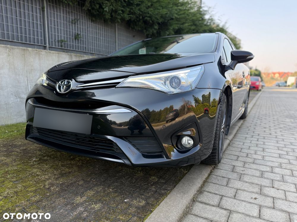 Toyota Avensis 2.0 D-4D Prestige - 27