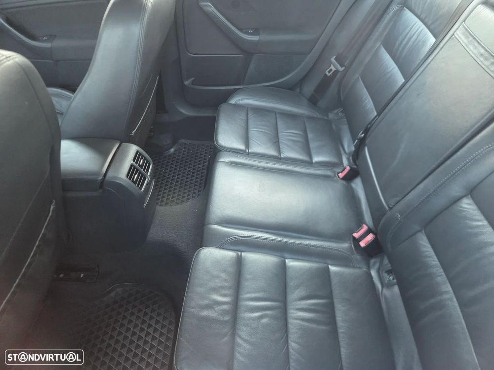VW Golf 2.0 TDi 4M Confortline - 3