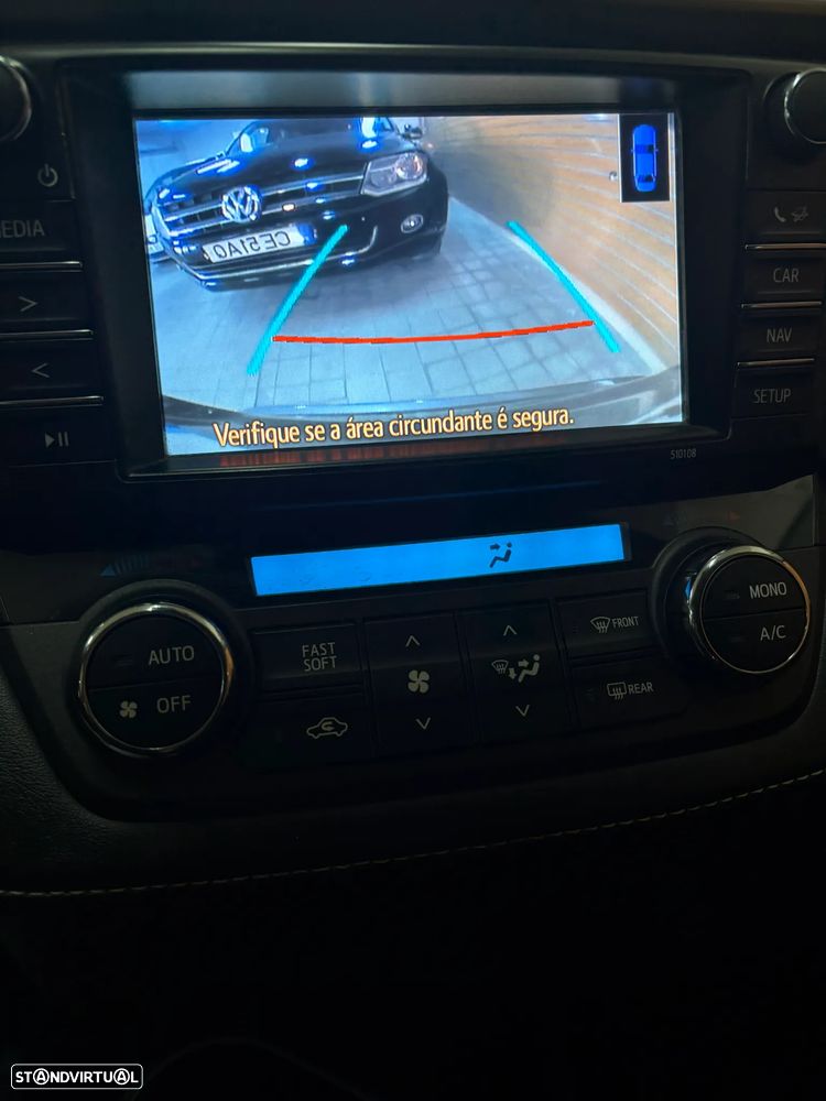 Toyota RAV4 2.0 D-4D Active - 24