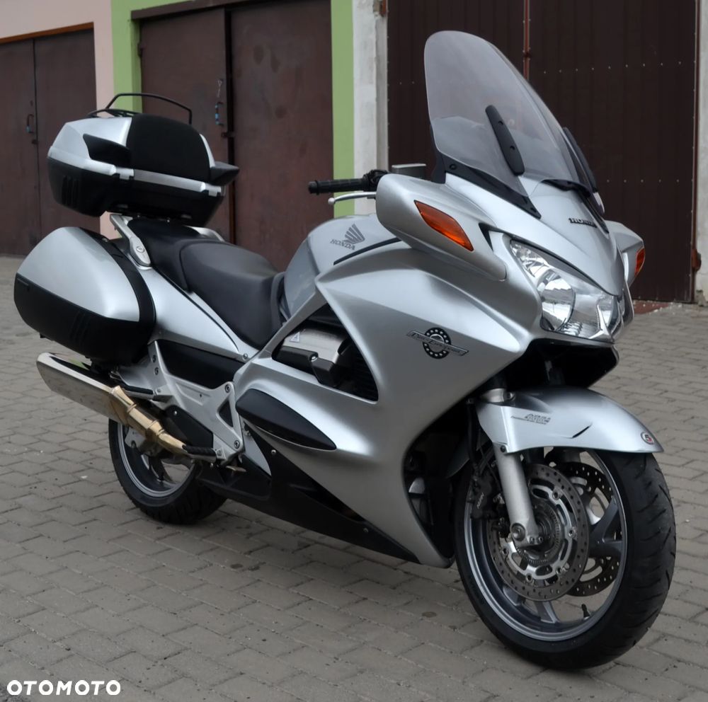 Honda ST - 17