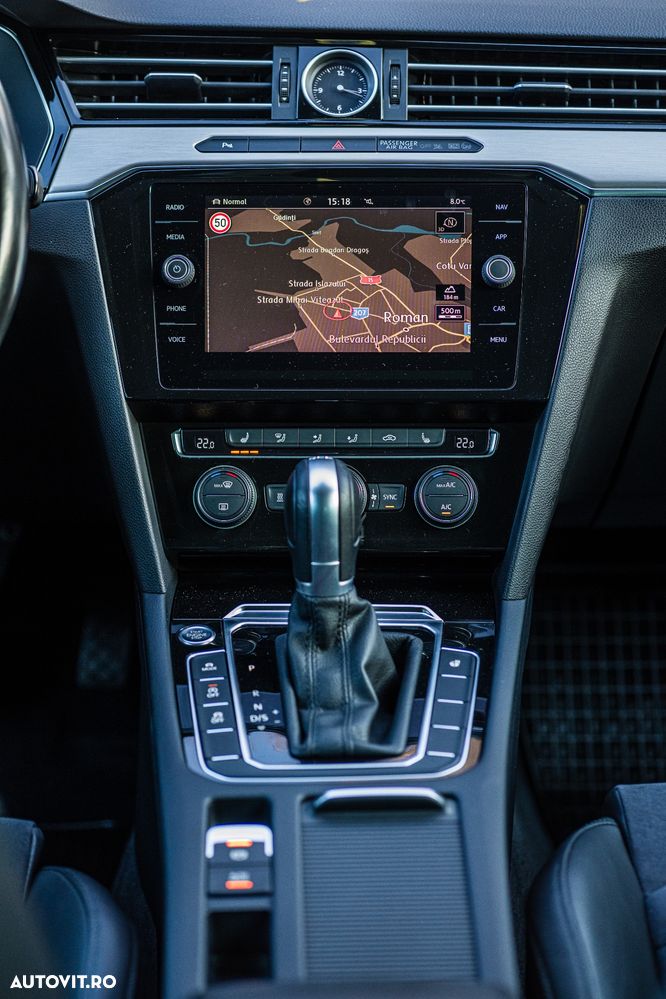 Volkswagen Passat Variant 2.0 TDI DSG 4Motion Highline - 10