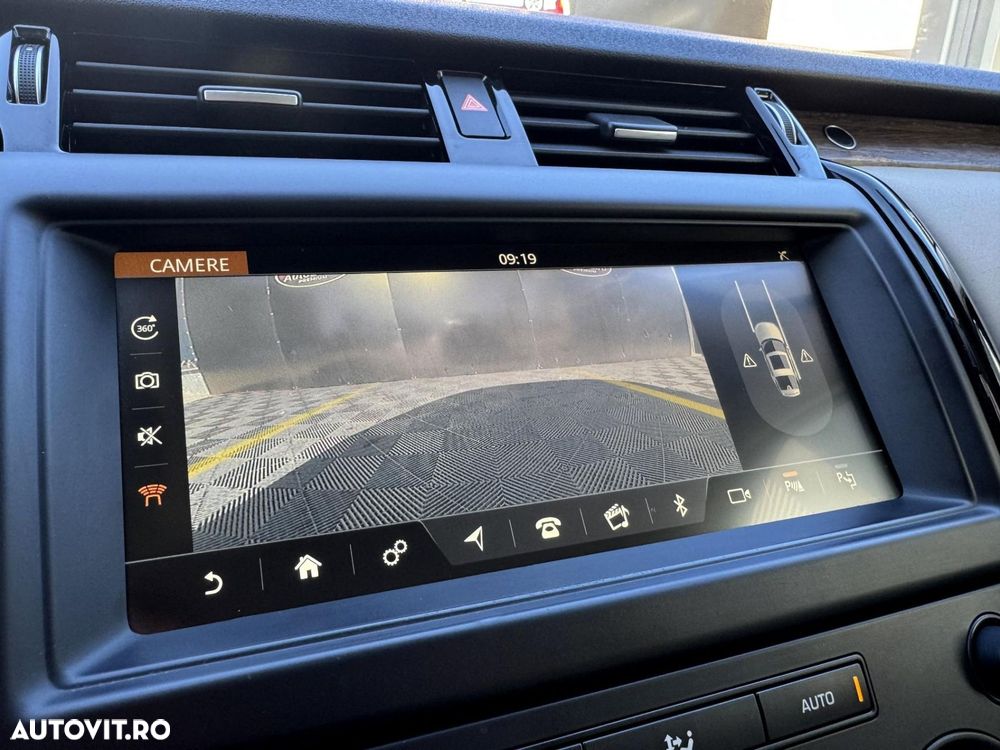 Land Rover Discovery - 25
