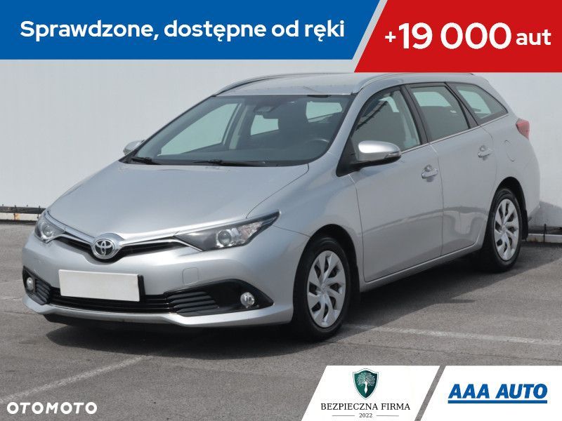 Toyota Auris - 2