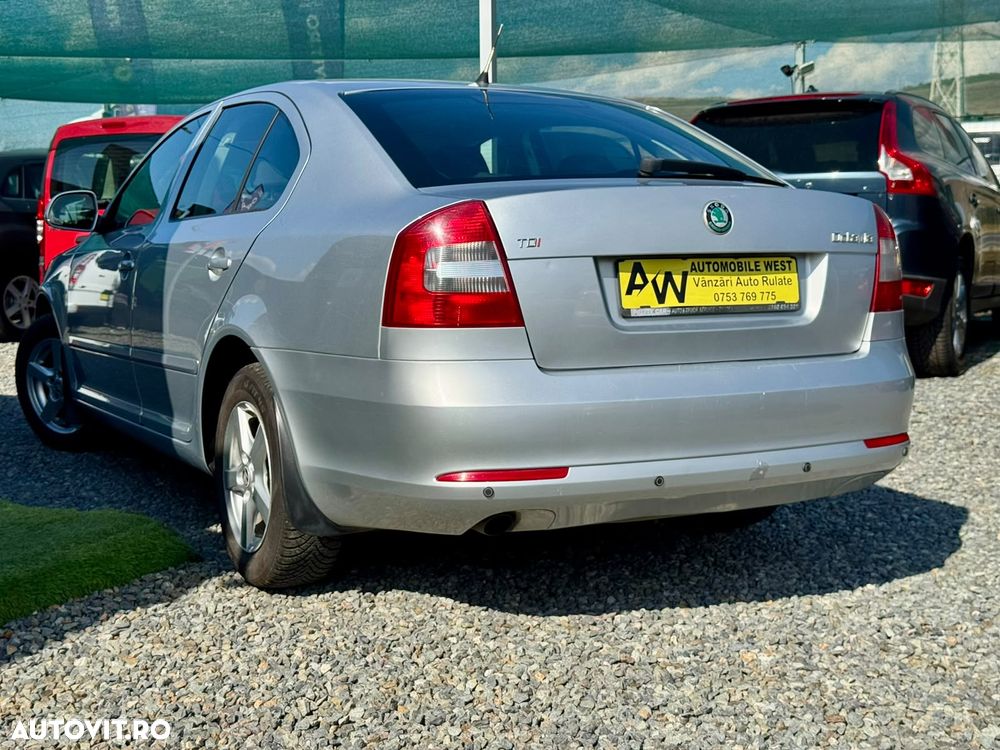 Skoda Octavia 2.0 TDI Ambiente - 26