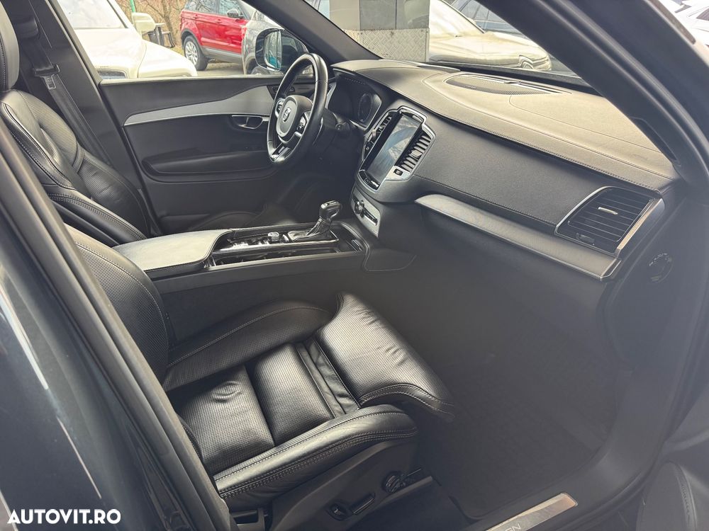 Volvo XC 90 D5 AWD Geartronic RDesign - 23