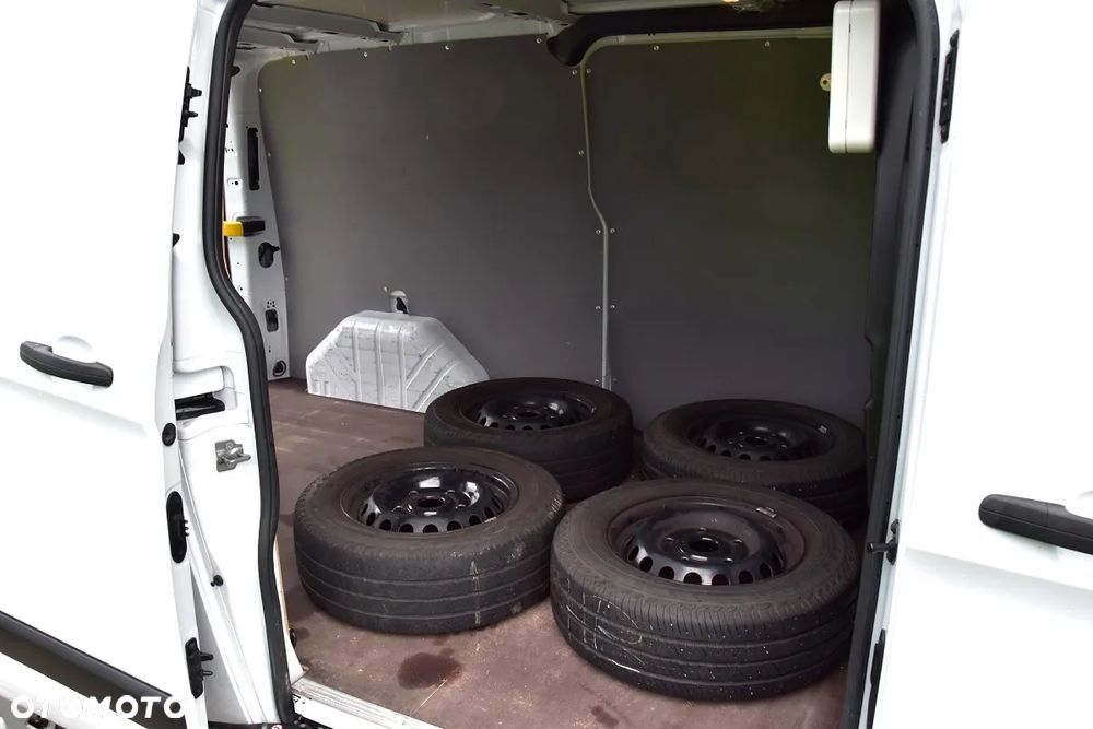 Ford TRANSIT CUSTOM 320 L2H1 - 13
