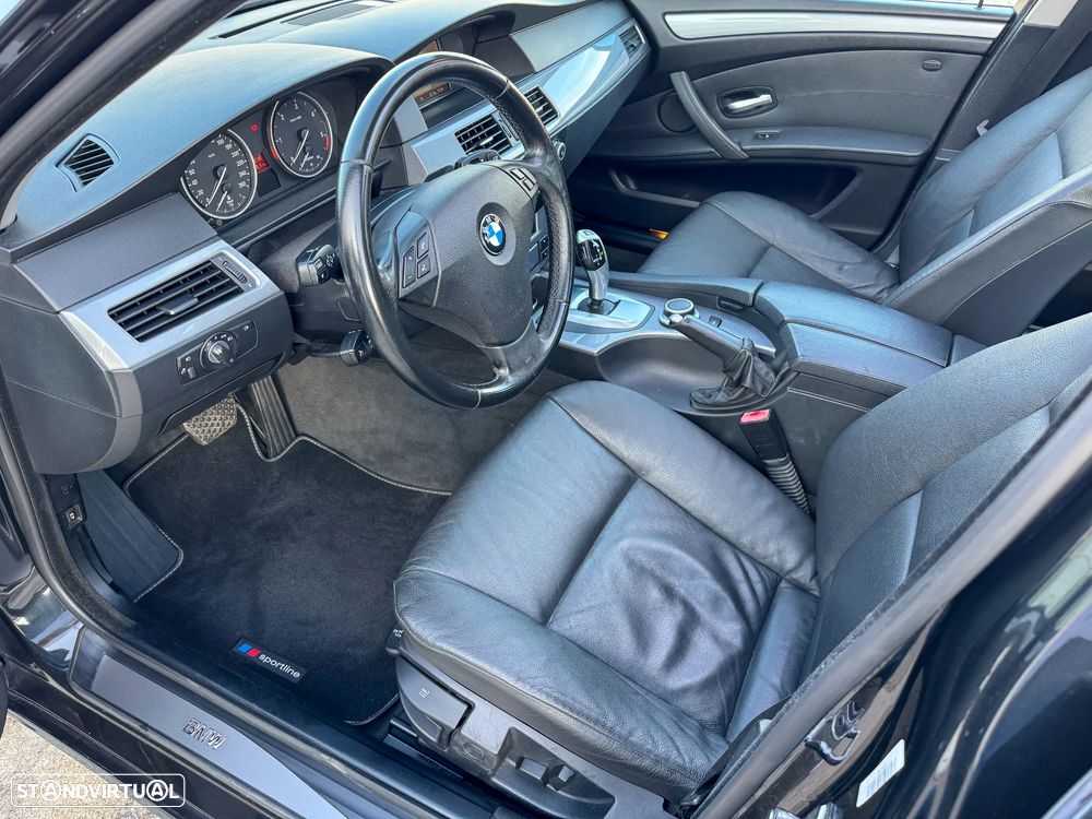 BMW 520 dA Touring Executive - 11