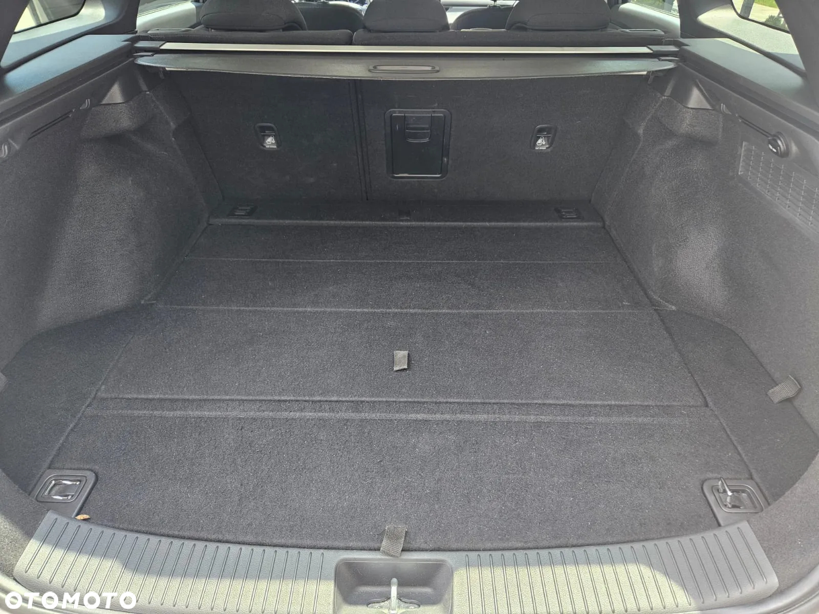 Hyundai i30 1.6 D Classic + - 24