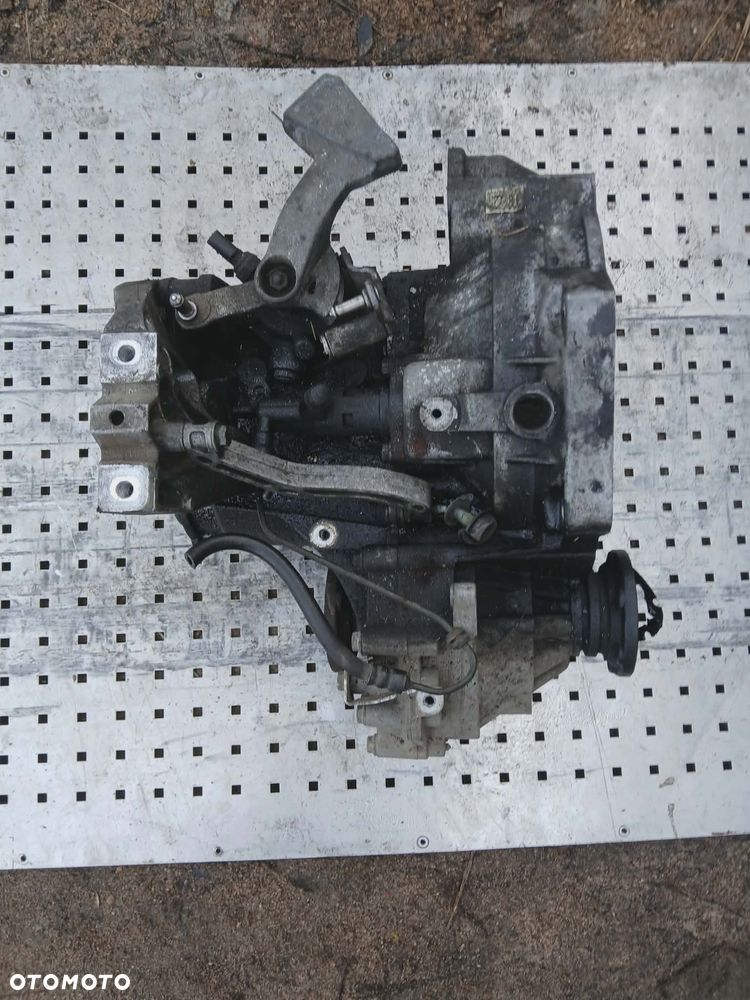 SKRZYNIA BIEGÓW MANUALNA SKODA VW SEAT 1.9 TDI BQQ - 4