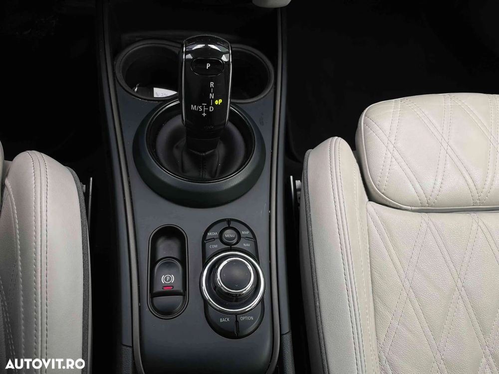 Mini Countryman - 12