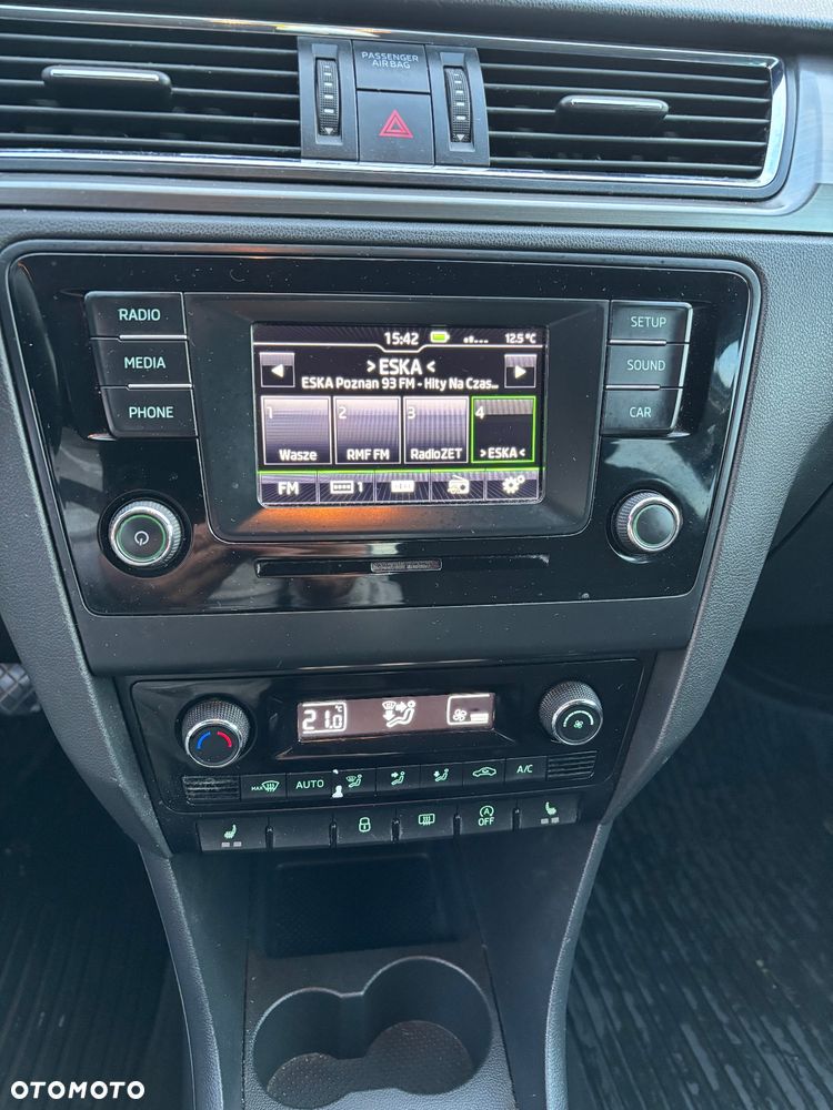 Skoda RAPID 1.6 TDI DPF Ambition - 12