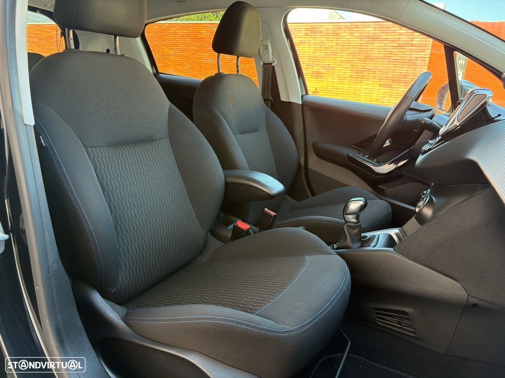 Peugeot 208 1.5 BlueHDi Signature - 6
