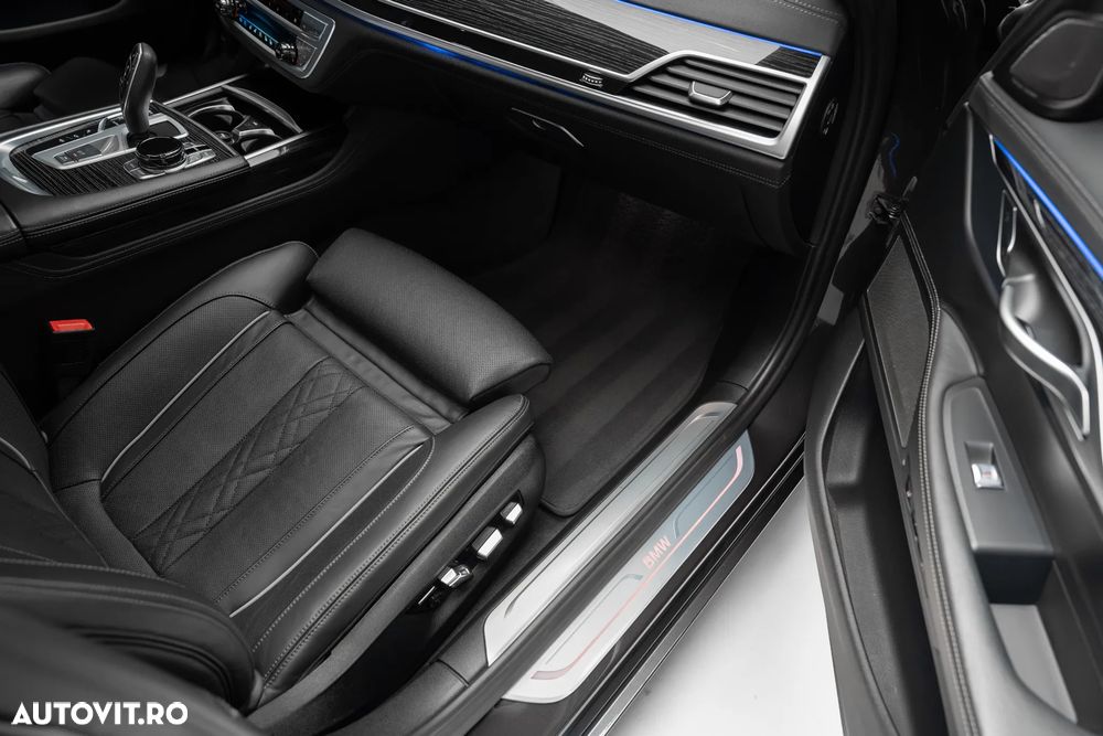 BMW Seria 7 740d xDrive - 37